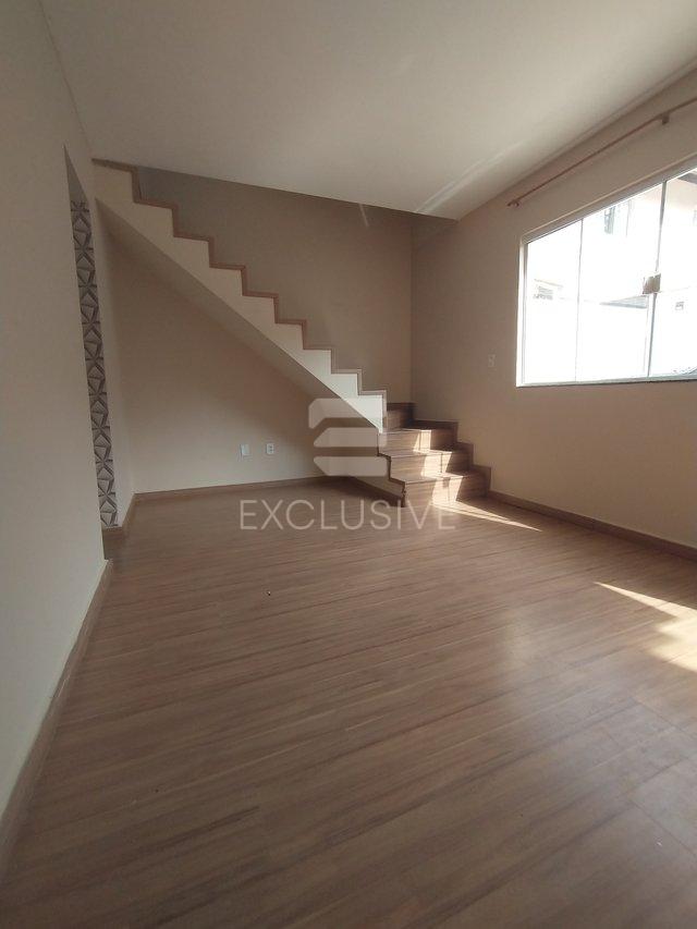 Casa com 2 dormitórios à venda, 65 m² por R$ 300.000 - Varginha - Nova Friburgo - RJ  Nova Friburgo - 