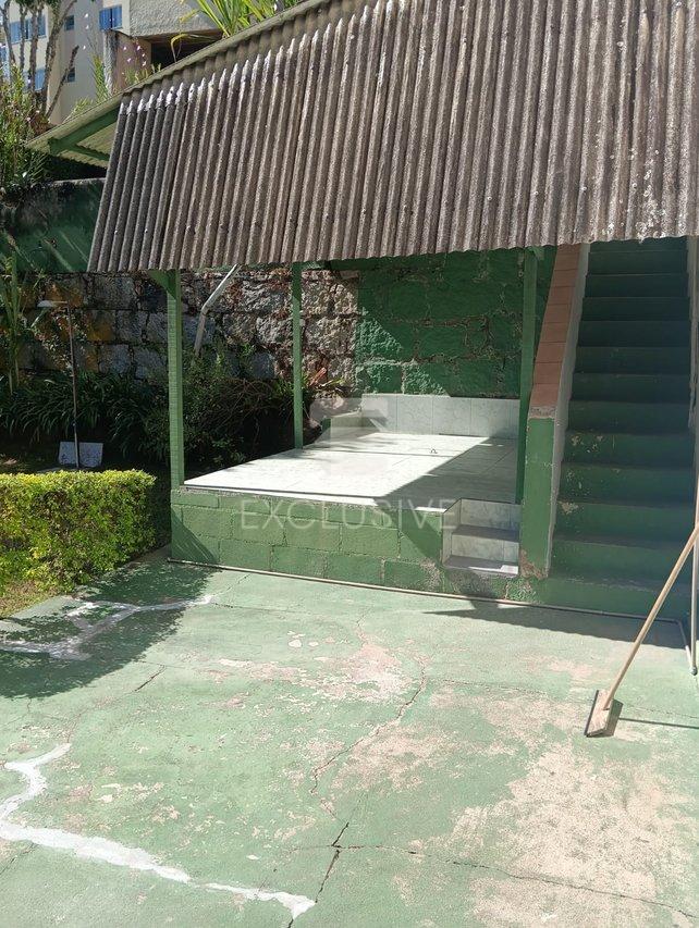 Casa com 6 dormitórios à venda, 322 m² por R$ 800.000,00 - Centro - Nova Friburgo - RJ  Nova Friburgo - 