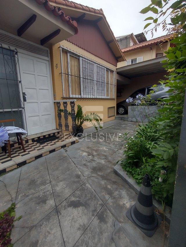 Casa com 6 dormitórios à venda, 322 m² por R$ 800.000,00 - Centro - Nova Friburgo - RJ  Nova Friburgo - 