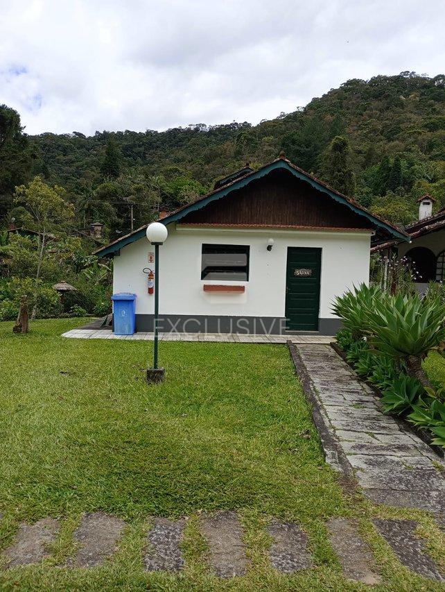 Casa Linear com 3 dormitórios à venda, 750 m² por R$ 780.000,00 - Mury - Nova Friburgo/RJ  Nova Friburgo - 