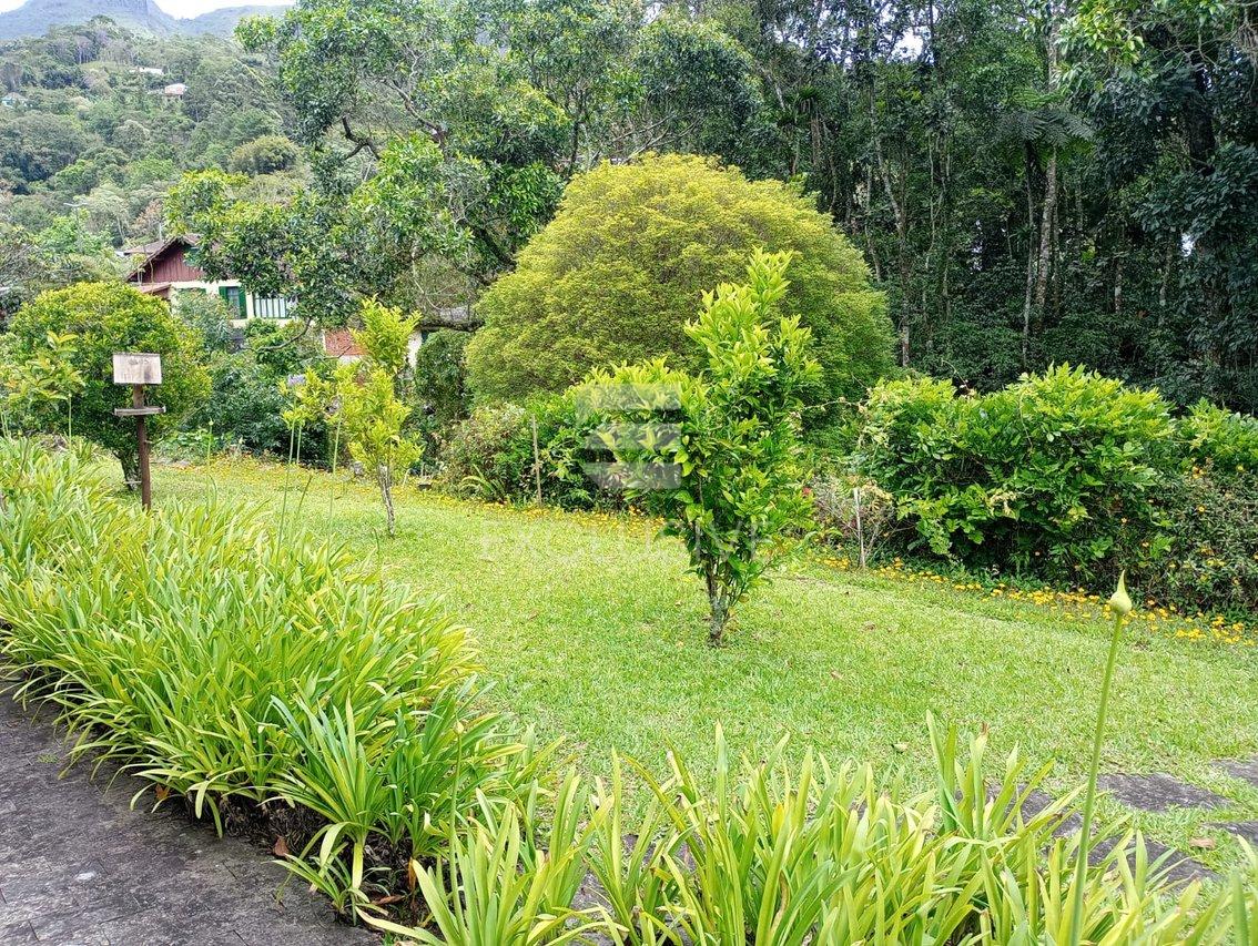 Casa Linear com 3 dormitórios à venda, 750 m² por R$ 780.000,00 - Mury - Nova Friburgo/RJ  Nova Friburgo - 