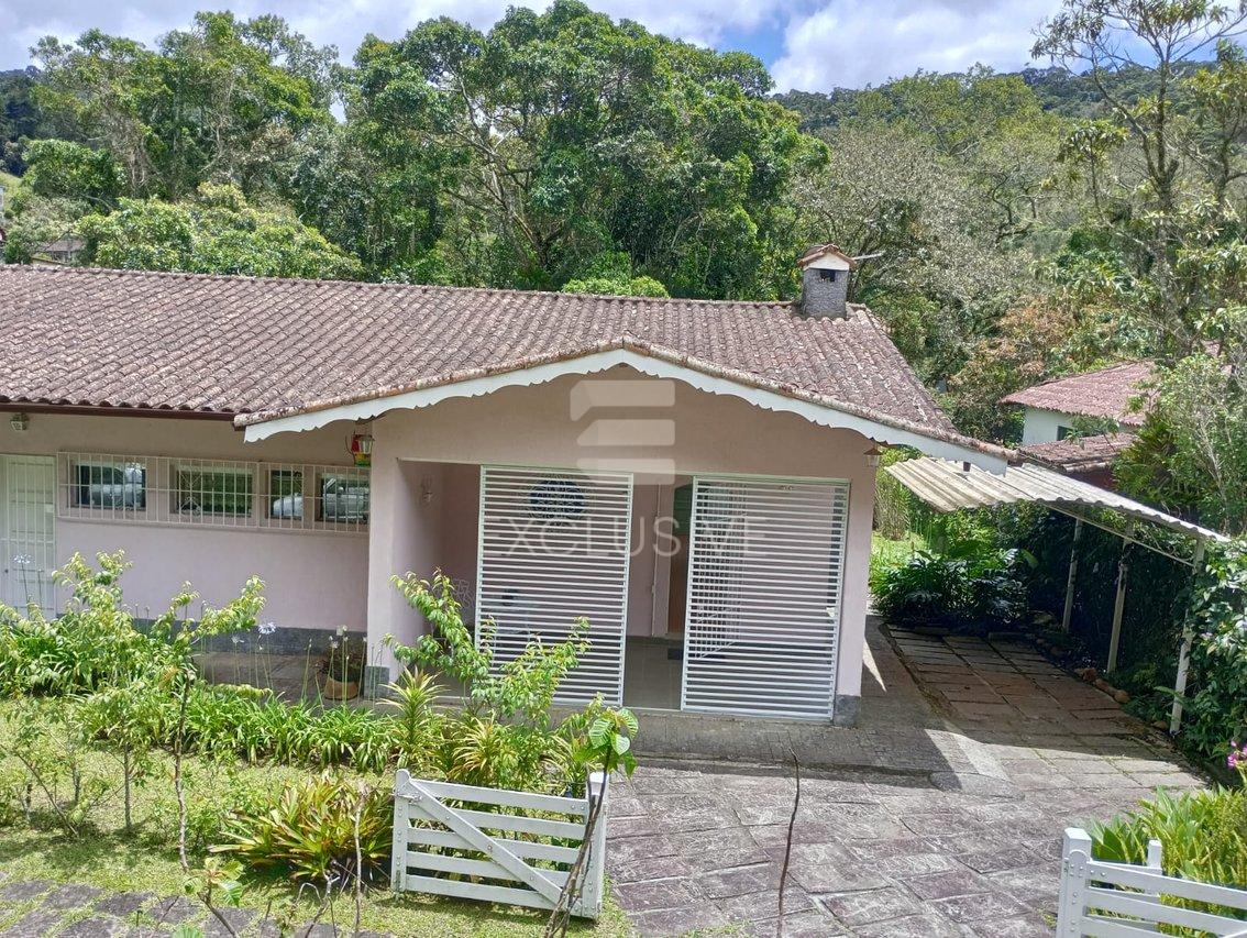 Casa Linear com 3 dormitórios à venda, 750 m² por R$ 780.000,00 - Mury - Nova Friburgo/RJ  Nova Friburgo - 