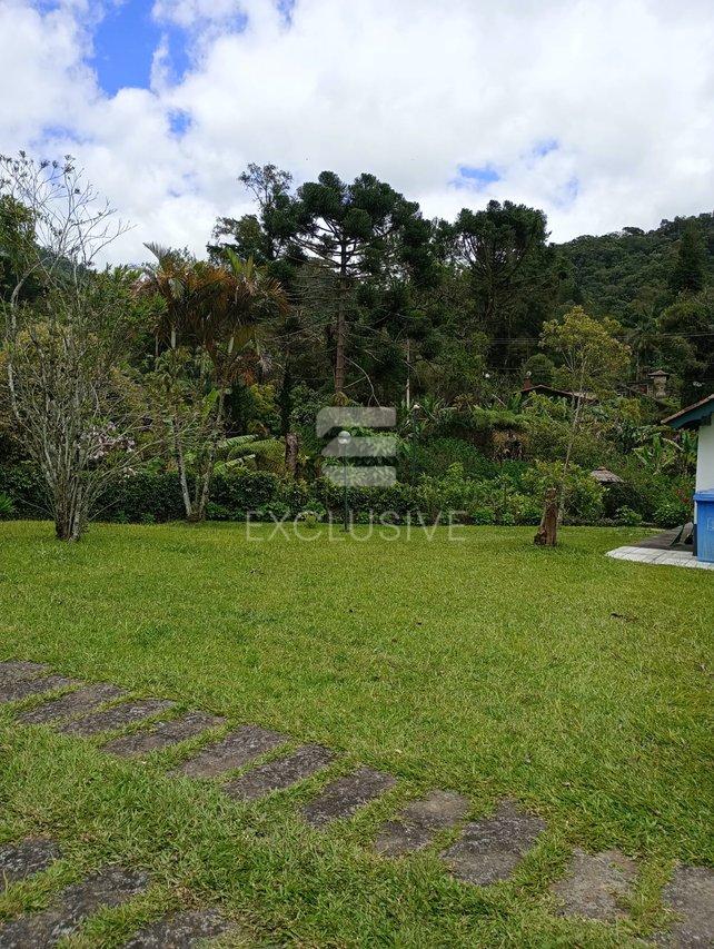 Casa Linear com 3 dormitórios à venda, 750 m² por R$ 780.000,00 - Mury - Nova Friburgo/RJ  Nova Friburgo - 