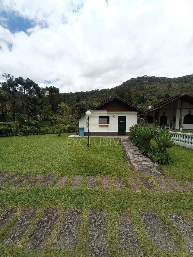 Casa Linear com 3 dormitórios à venda, 750 m² por R$ 780.000,00 - Mury - Nova Friburgo/RJ  Nova Friburgo - 