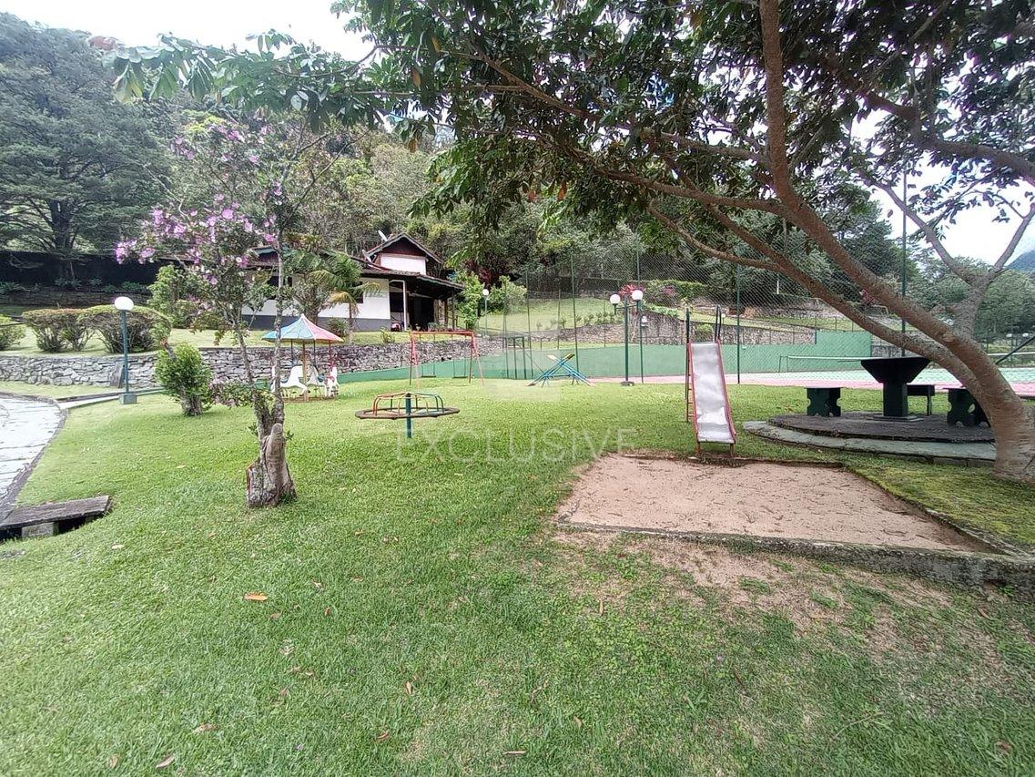 Casa Linear com 3 dormitórios à venda, 750 m² por R$ 780.000,00 - Mury - Nova Friburgo/RJ  Nova Friburgo - 