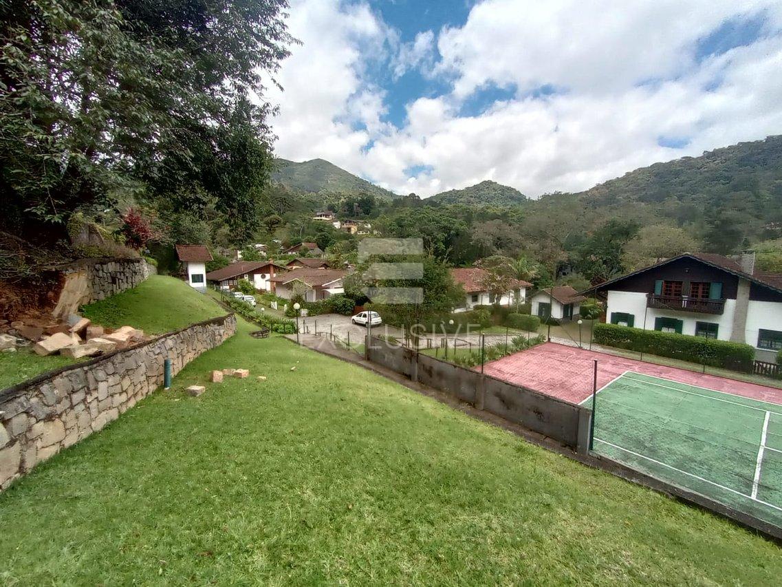 Casa Linear com 3 dormitórios à venda, 750 m² por R$ 780.000,00 - Mury - Nova Friburgo/RJ  Nova Friburgo - 