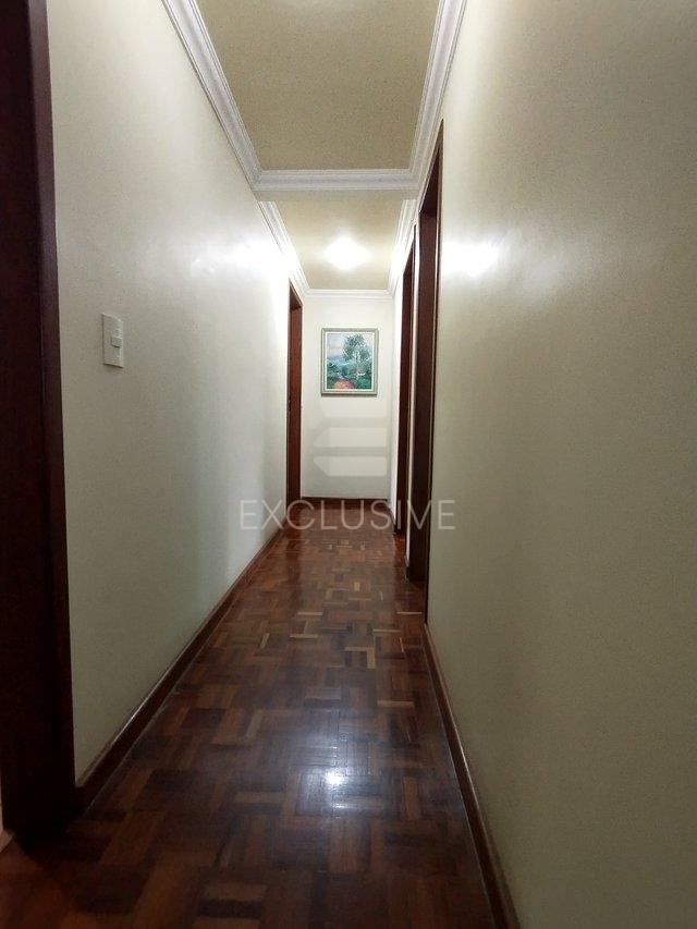 Casa Linear com 2 dormitórios à venda, 190 m² por R$ 1.250.000 - Cônego - Nova Friburgo  Nova Friburgo - 