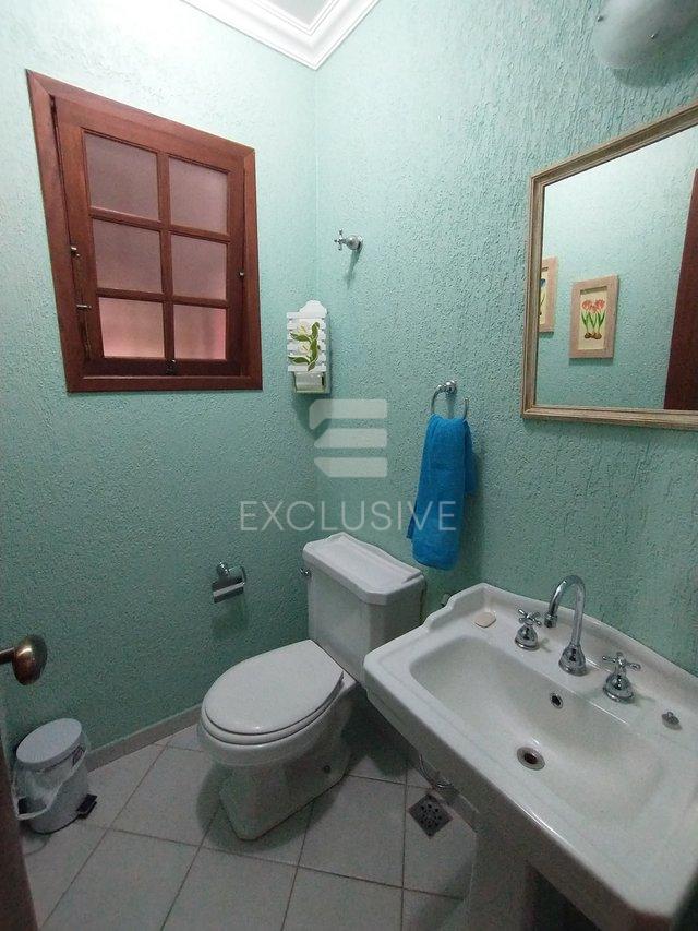Casa Linear com 2 dormitórios à venda, 190 m² por R$ 1.250.000 - Cônego - Nova Friburgo  Nova Friburgo - 
