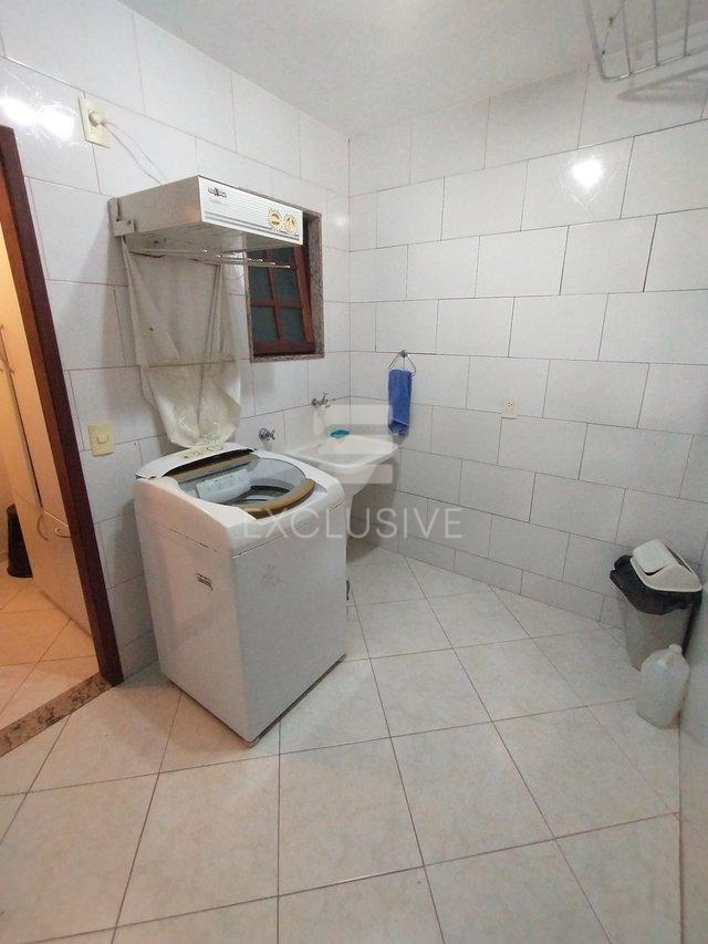 Casa Linear com 2 dormitórios à venda, 190 m² por R$ 1.250.000 - Cônego - Nova Friburgo  Nova Friburgo - 
