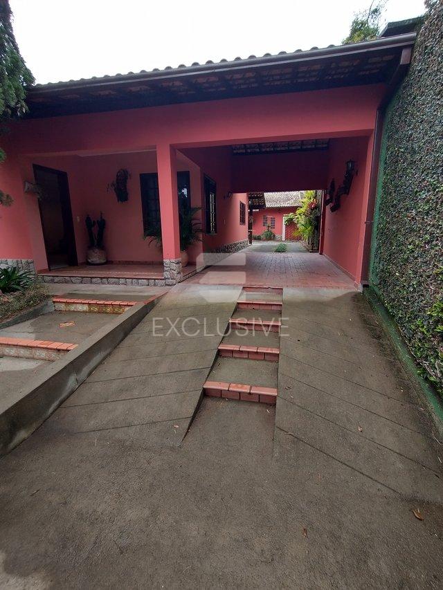 Casa Linear com 2 dormitórios à venda, 190 m² por R$ 1.250.000 - Cônego - Nova Friburgo  Nova Friburgo - 