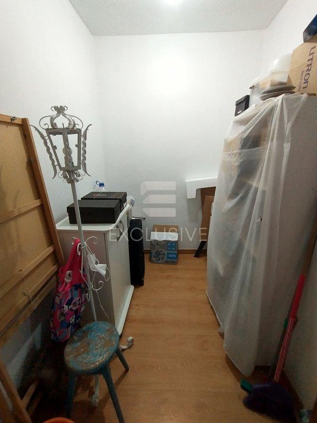 Apartamento com 2 dormitórios à venda, 90 m² por R$ 400.000,00 - Centro - Nova Friburgo  Nova Friburgo - 