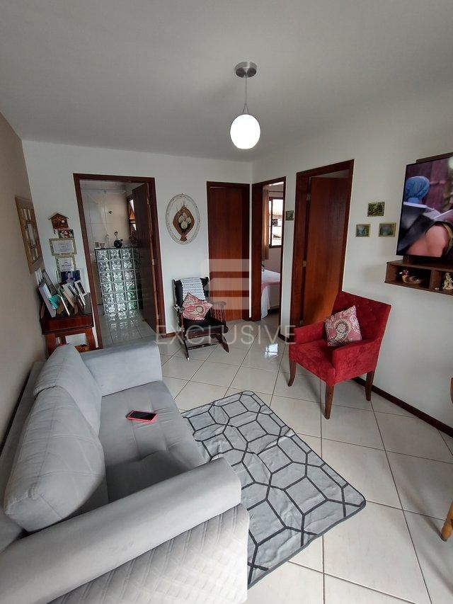 Apartamento com 2 dormitórios à venda, 55 m² por R$ 240.000 - Sítio São Luiz - Estrada Mário Antônio Thurler Nova Friburgo - 