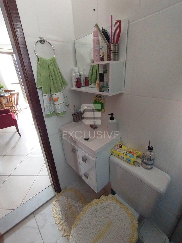 Apartamento com 2 dormitórios à venda, 55 m² por R$ 240.000 - Sítio São Luiz - Estrada Mário Antônio Thurler Nova Friburgo - 
