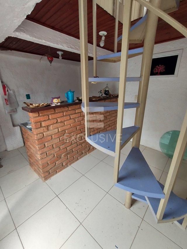 Casa com 2 dormitórios à venda, 246 m² por R$ 900.000 - Cascatinha - Nova Friburgo - RJ Rua Francisco de Almeida Sobrinho Nova Friburgo - 