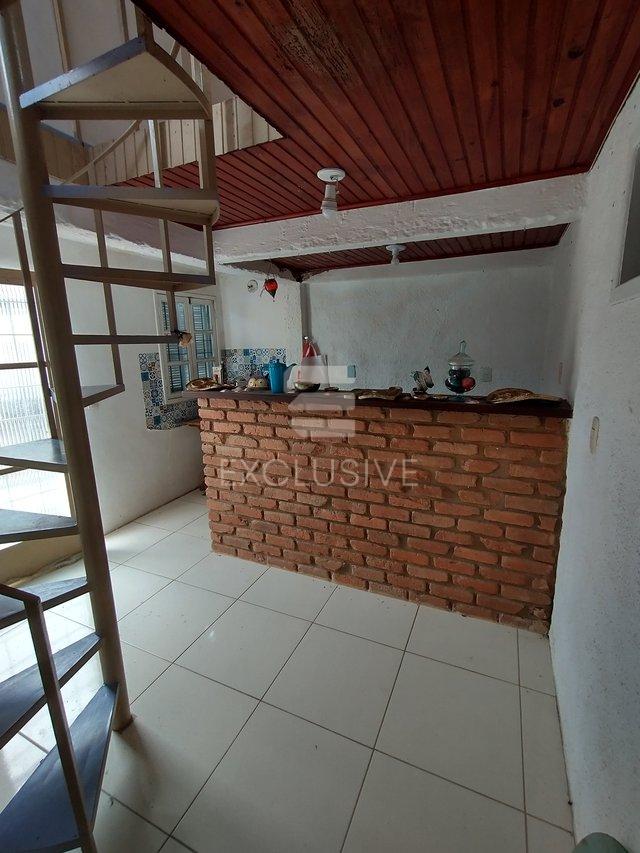 Casa com 2 dormitórios à venda, 246 m² por R$ 900.000 - Cascatinha - Nova Friburgo - RJ Rua Francisco de Almeida Sobrinho Nova Friburgo - 