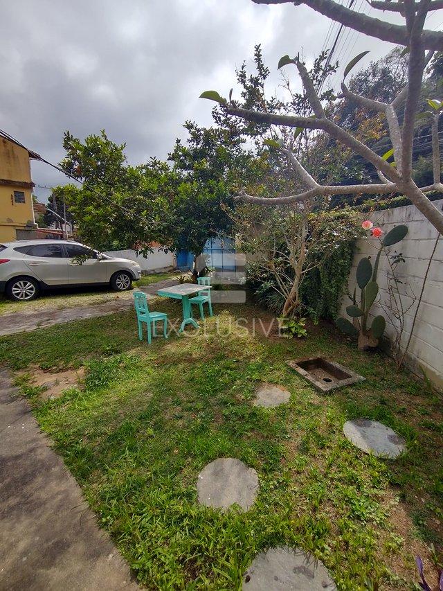 Casa com 2 dormitórios à venda, 246 m² por R$ 900.000 - Cascatinha - Nova Friburgo - RJ Rua Francisco de Almeida Sobrinho Nova Friburgo - 