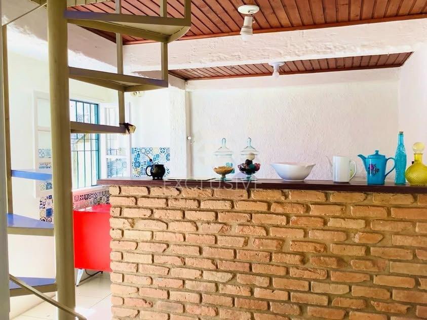 Casa com 2 dormitórios à venda, 246 m² por R$ 900.000 - Cascatinha - Nova Friburgo - RJ Rua Francisco de Almeida Sobrinho Nova Friburgo - 