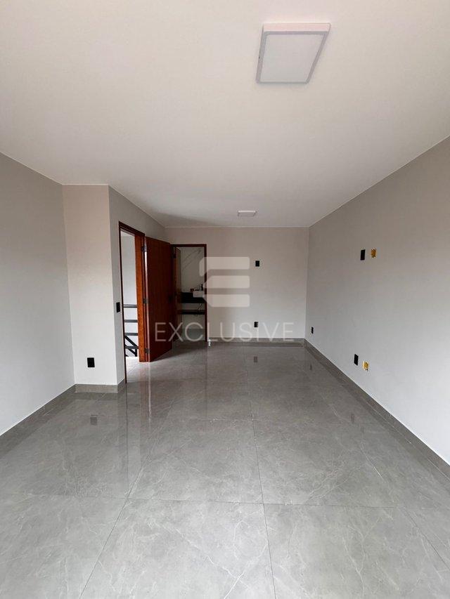 EXCELENTES CASAS  A VENDA E LOCAÇÃO COM 3 SUITES EM CONDOMINIO FECHADO NAS BRAUNES - NF  Nova Friburgo - 