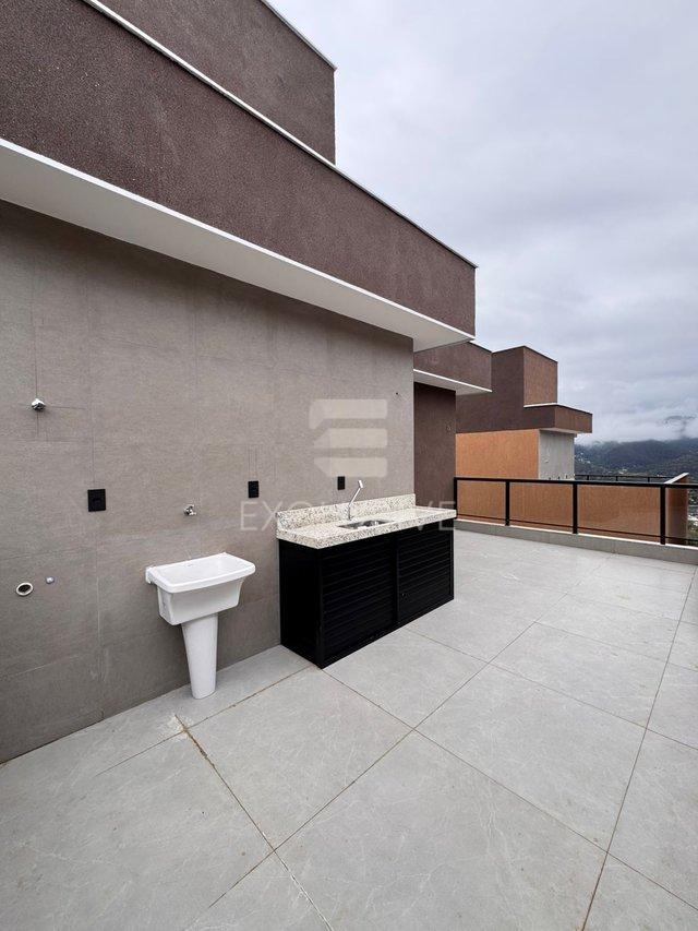 EXCELENTES CASAS  A VENDA E LOCAÇÃO COM 3 SUITES EM CONDOMINIO FECHADO NAS BRAUNES - NF  Nova Friburgo - 