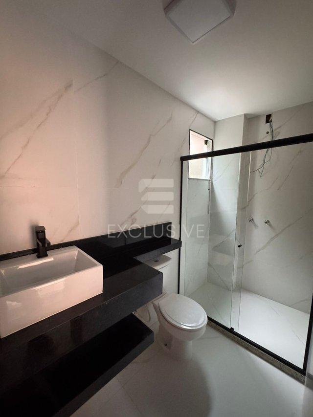 EXCELENTES CASAS  A VENDA E LOCAÇÃO COM 3 SUITES EM CONDOMINIO FECHADO NAS BRAUNES - NF  Nova Friburgo - 