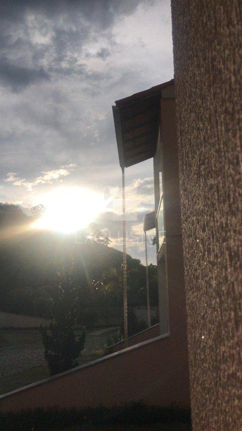 Casa com 3 dormitórios à venda, 115 m² por R$ 600.000 - Fazenda Bela Vista Rua Albatroz Nova Friburgo - 