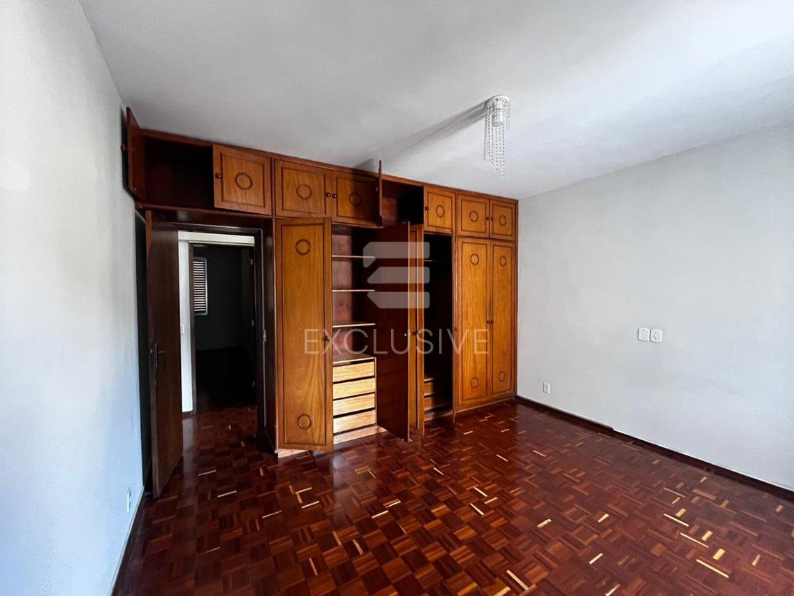EXCELENTE COBERTURA LOCAÇÃO 3 QUARTOS - R$2.500,00 NO CENTRO - NOVA FRIBURGO  Nova Friburgo - 