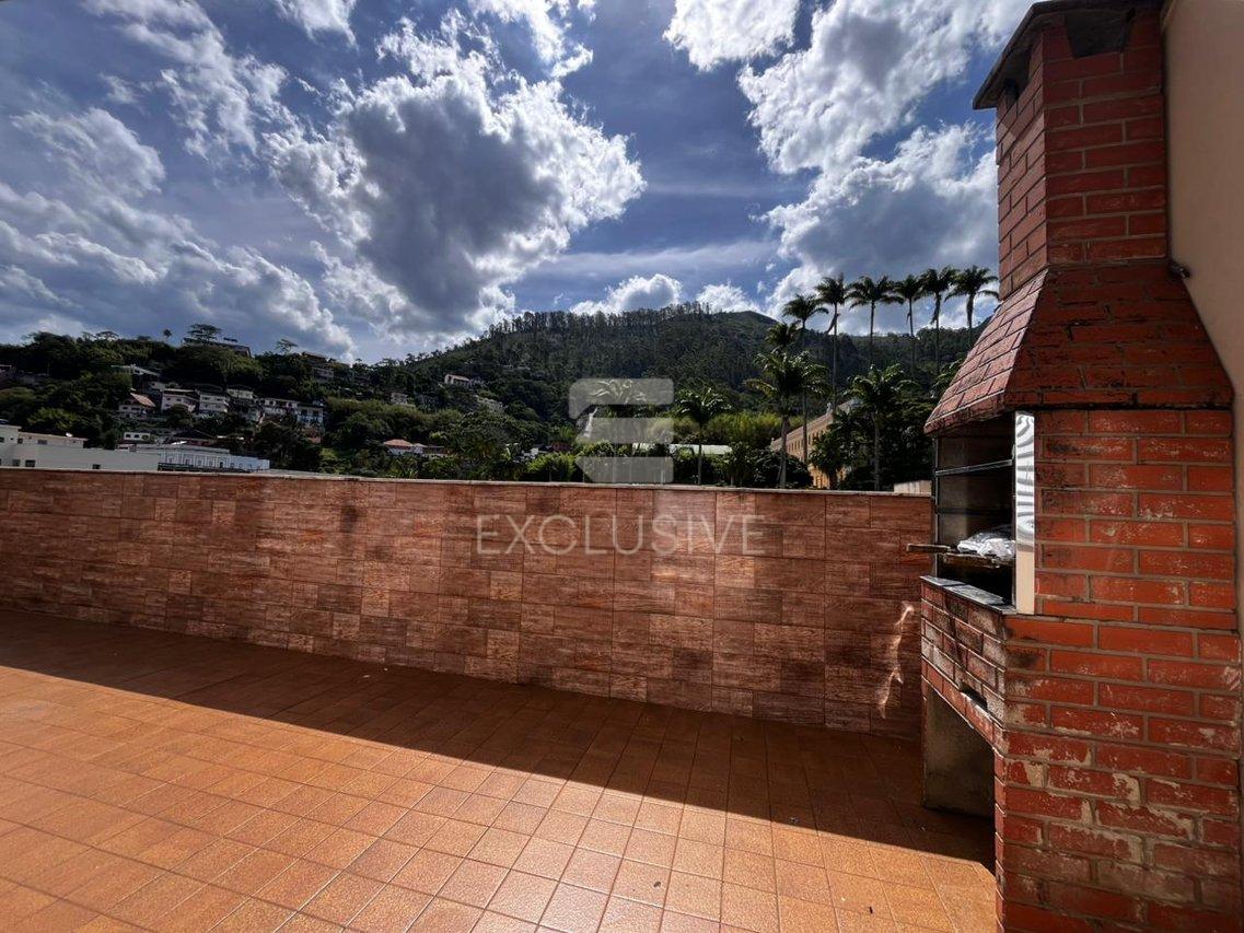 EXCELENTE COBERTURA LOCAÇÃO 3 QUARTOS - R$2.500,00 NO CENTRO - NOVA FRIBURGO  Nova Friburgo - 