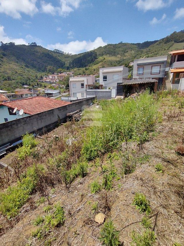 Terreno &agrave; venda, 303,88 m&sup2; por R$ 295.000 - S&iacute;tio S&atilde;o Luiz - Nova Friburgo-RJ Estrada Mário Antônio Thurler Nova Friburgo - 