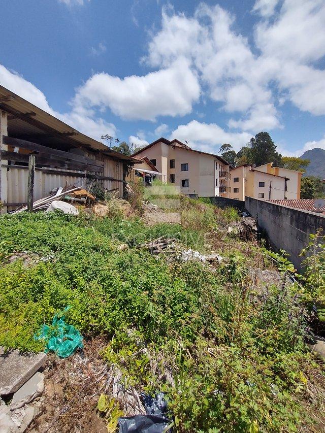 Terreno &agrave; venda, 303,88 m&sup2; por R$ 295.000 - S&iacute;tio S&atilde;o Luiz - Nova Friburgo-RJ Estrada Mário Antônio Thurler Nova Friburgo - 