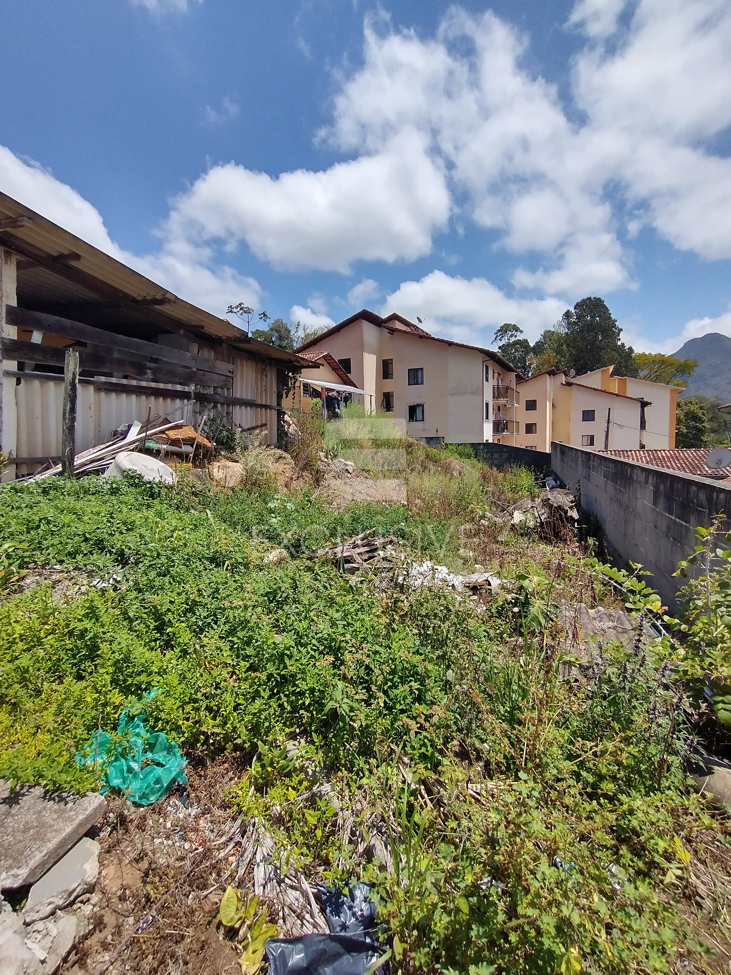 Terreno &agrave; venda, 303,88 m&sup2; por R$ 280.000 - S&iacute;tio S&atilde;o Luiz - Nova Friburgo-RJ Estrada Mário Antônio Thurler Nova Friburgo - 