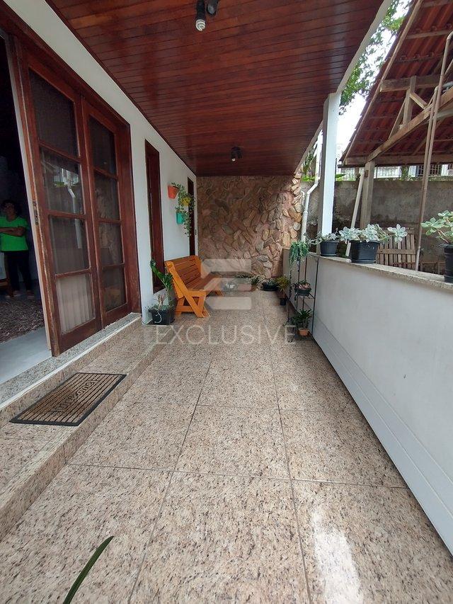 Casa com 3 dormit&oacute;rios &agrave; venda, 126 m&sup2; por R$ 250.000 - Nova Su&iacute;&ccedil;a - Nova Friburgo - RJ  Nova Friburgo - 