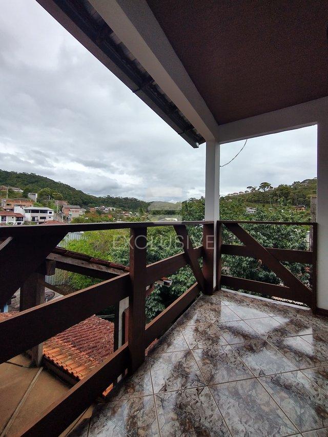Casa com 3 dormit&oacute;rios &agrave; venda, 126 m&sup2; por R$ 250.000 - Nova Su&iacute;&ccedil;a - Nova Friburgo - RJ  Nova Friburgo - 
