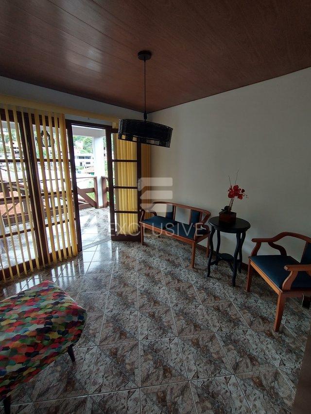Casa com 3 dormit&oacute;rios &agrave; venda, 126 m&sup2; por R$ 250.000 - Nova Su&iacute;&ccedil;a - Nova Friburgo - RJ  Nova Friburgo - 