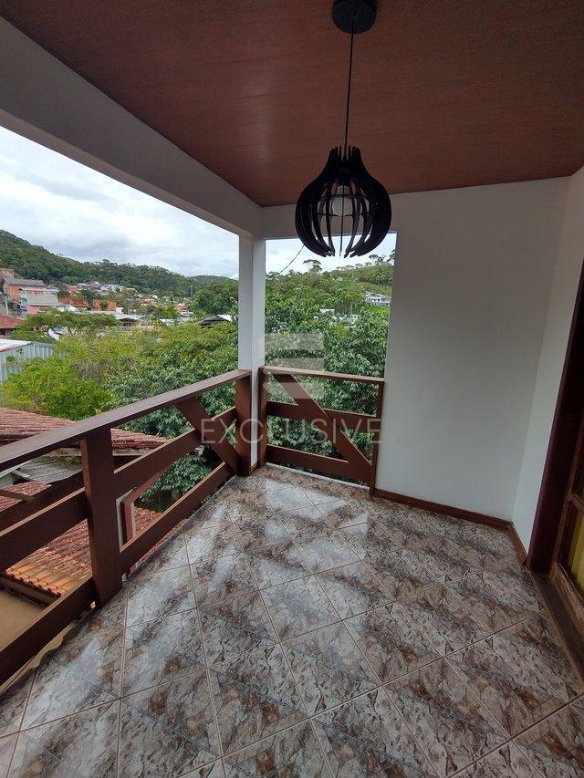 Casa com 3 dormit&oacute;rios &agrave; venda, 126 m&sup2; por R$ 250.000 - Nova Su&iacute;&ccedil;a - Nova Friburgo - RJ  Nova Friburgo - 