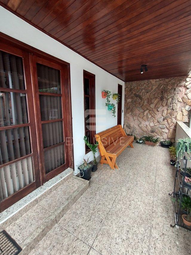 Casa com 3 dormit&oacute;rios &agrave; venda, 126 m&sup2; por R$ 250.000 - Nova Su&iacute;&ccedil;a - Nova Friburgo - RJ  Nova Friburgo - 
