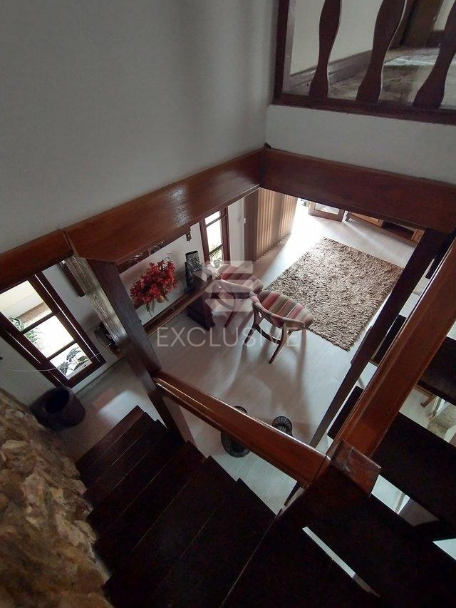 Casa com 3 dormit&oacute;rios &agrave; venda, 126 m&sup2; por R$ 250.000 - Nova Su&iacute;&ccedil;a - Nova Friburgo - RJ  Nova Friburgo - 