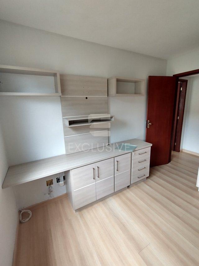 Apartamento com 3 dormit&oacute;rios Loca&ccedil;&atilde;o, 105m&sup2; por R$ 2.200,00 - C&ocirc;nego - Nova Friburgo - RJ Rua Dom João VI Nova Friburgo - 