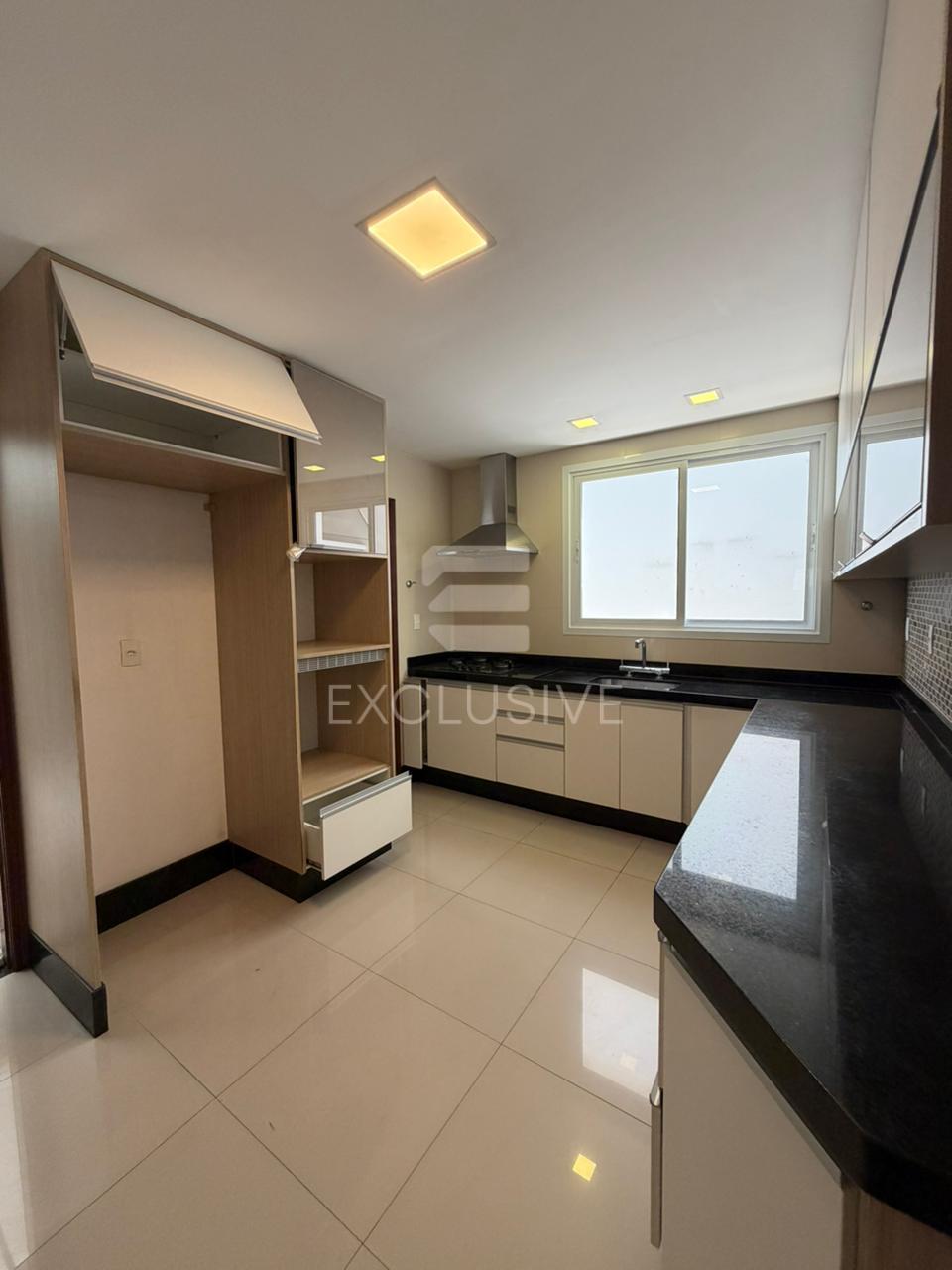 EXCELENTE CASA PARA LOCA&Ccedil;&Atilde;O RESIDENCIAL E COMERCIAL - CENTRO - NOVA FRIBURGO  Nova Friburgo - 