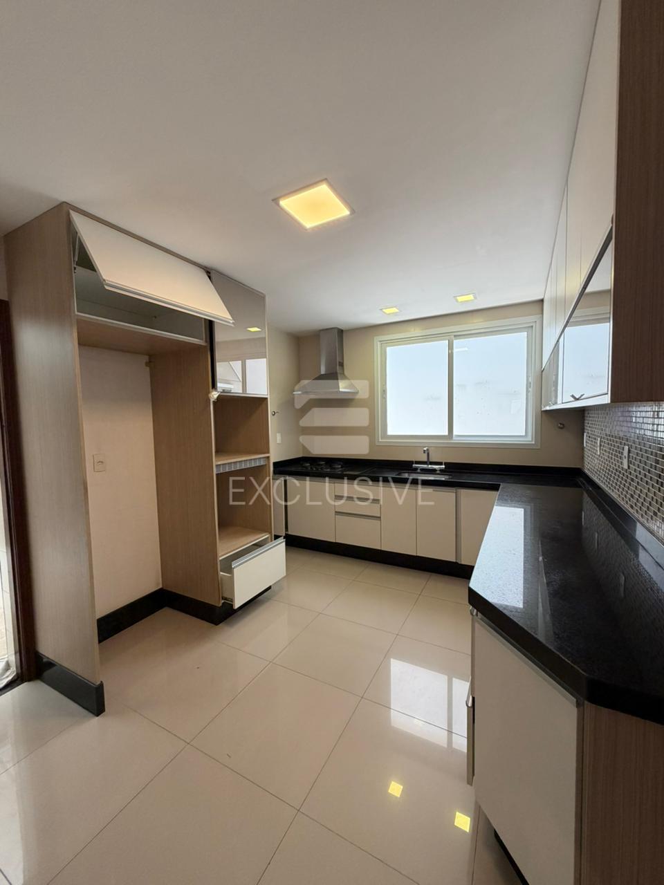 EXCELENTE CASA PARA LOCA&Ccedil;&Atilde;O RESIDENCIAL E COMERCIAL - CENTRO - NOVA FRIBURGO  Nova Friburgo - 