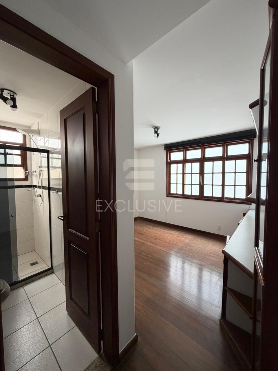 EXCELENTE CASA PARA LOCA&Ccedil;&Atilde;O RESIDENCIAL E COMERCIAL - CENTRO - NOVA FRIBURGO  Nova Friburgo - 