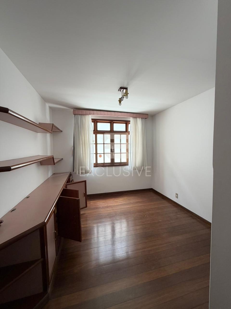 EXCELENTE CASA PARA LOCA&Ccedil;&Atilde;O RESIDENCIAL E COMERCIAL - CENTRO - NOVA FRIBURGO  Nova Friburgo - 