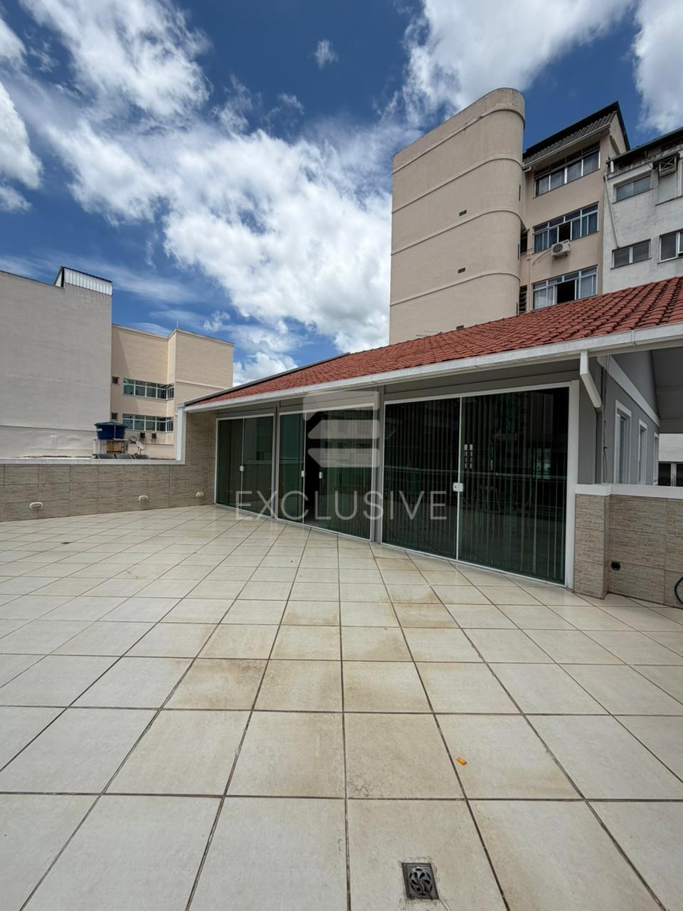 EXCELENTE CASA PARA LOCA&Ccedil;&Atilde;O RESIDENCIAL E COMERCIAL - CENTRO - NOVA FRIBURGO  Nova Friburgo - 