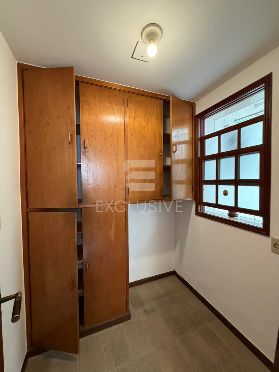 EXCELENTE CASA PARA LOCA&Ccedil;&Atilde;O RESIDENCIAL E COMERCIAL - CENTRO - NOVA FRIBURGO  Nova Friburgo - 