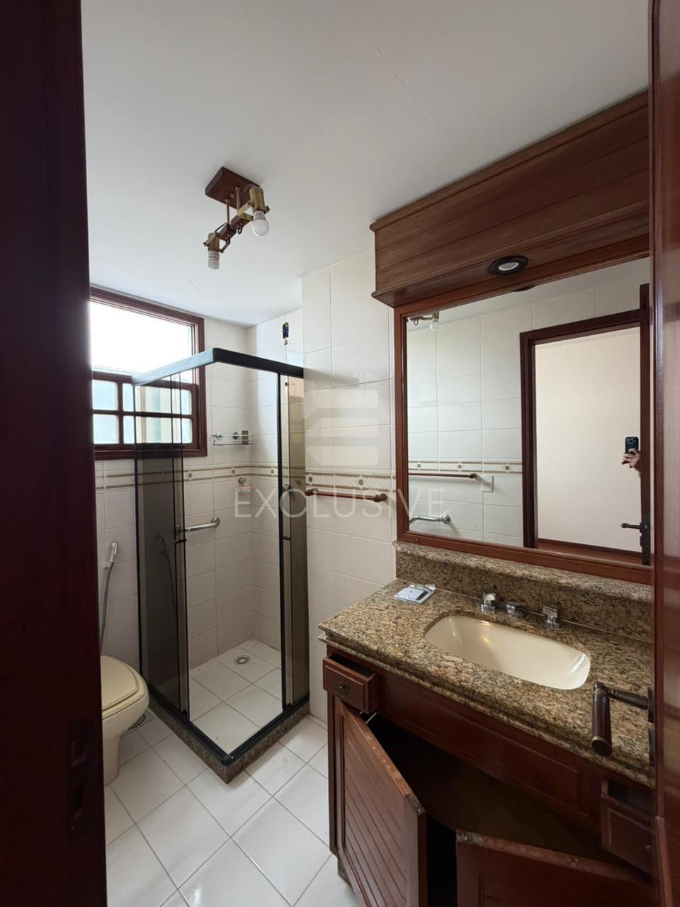 EXCELENTE CASA PARA LOCA&Ccedil;&Atilde;O RESIDENCIAL E COMERCIAL - CENTRO - NOVA FRIBURGO  Nova Friburgo - 