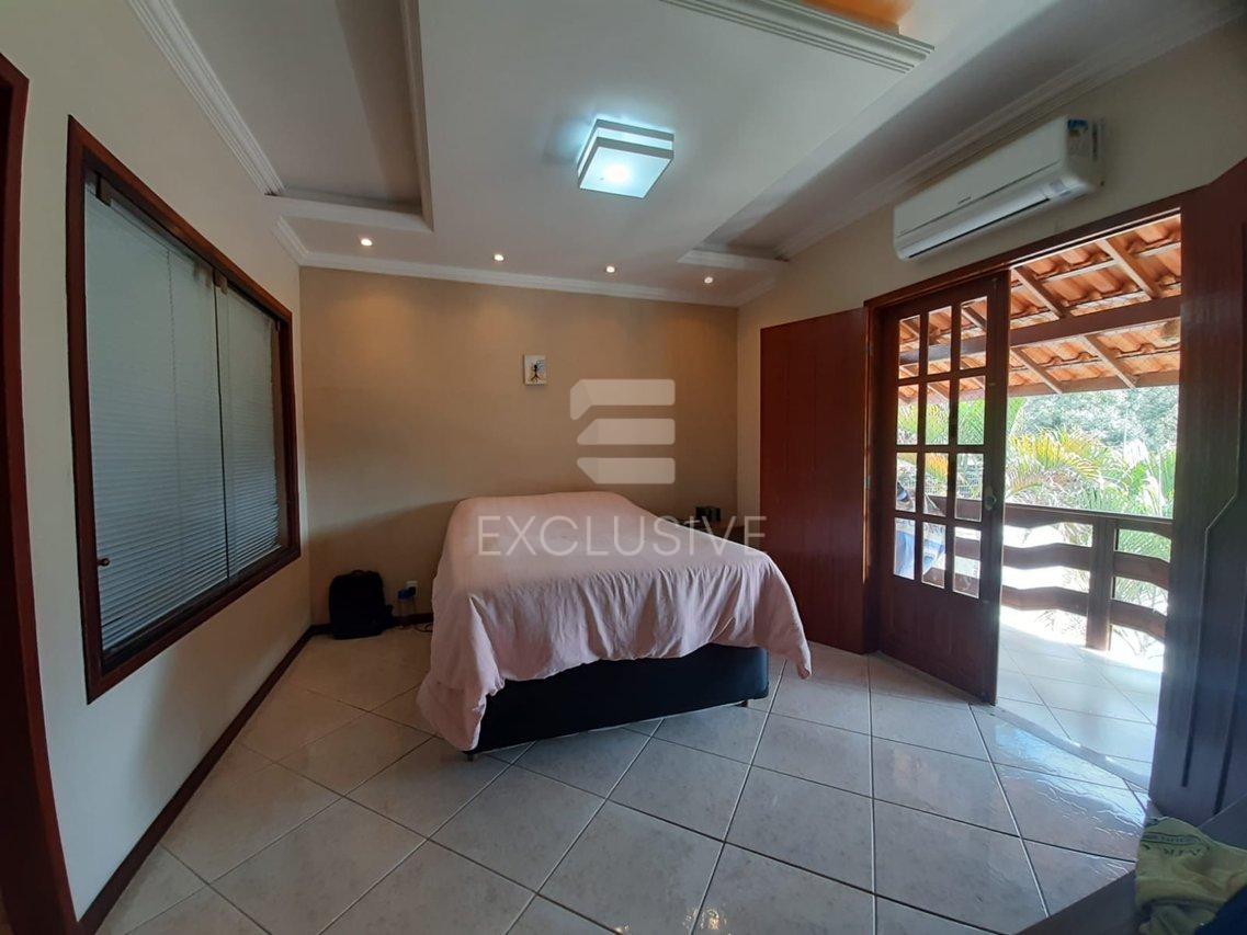 Casa com 3 dormit&oacute;rios &agrave; venda, por R$ 1.300.000,00 - S&iacute;tio S&atilde;o Luiz - Nova Friburgo/RJ  Nova Friburgo - 