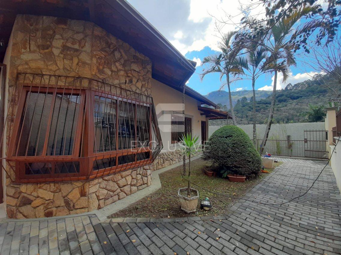 Casa com 3 dormit&oacute;rios &agrave; venda, por R$ 1.300.000,00 - S&iacute;tio S&atilde;o Luiz - Nova Friburgo/RJ  Nova Friburgo - 