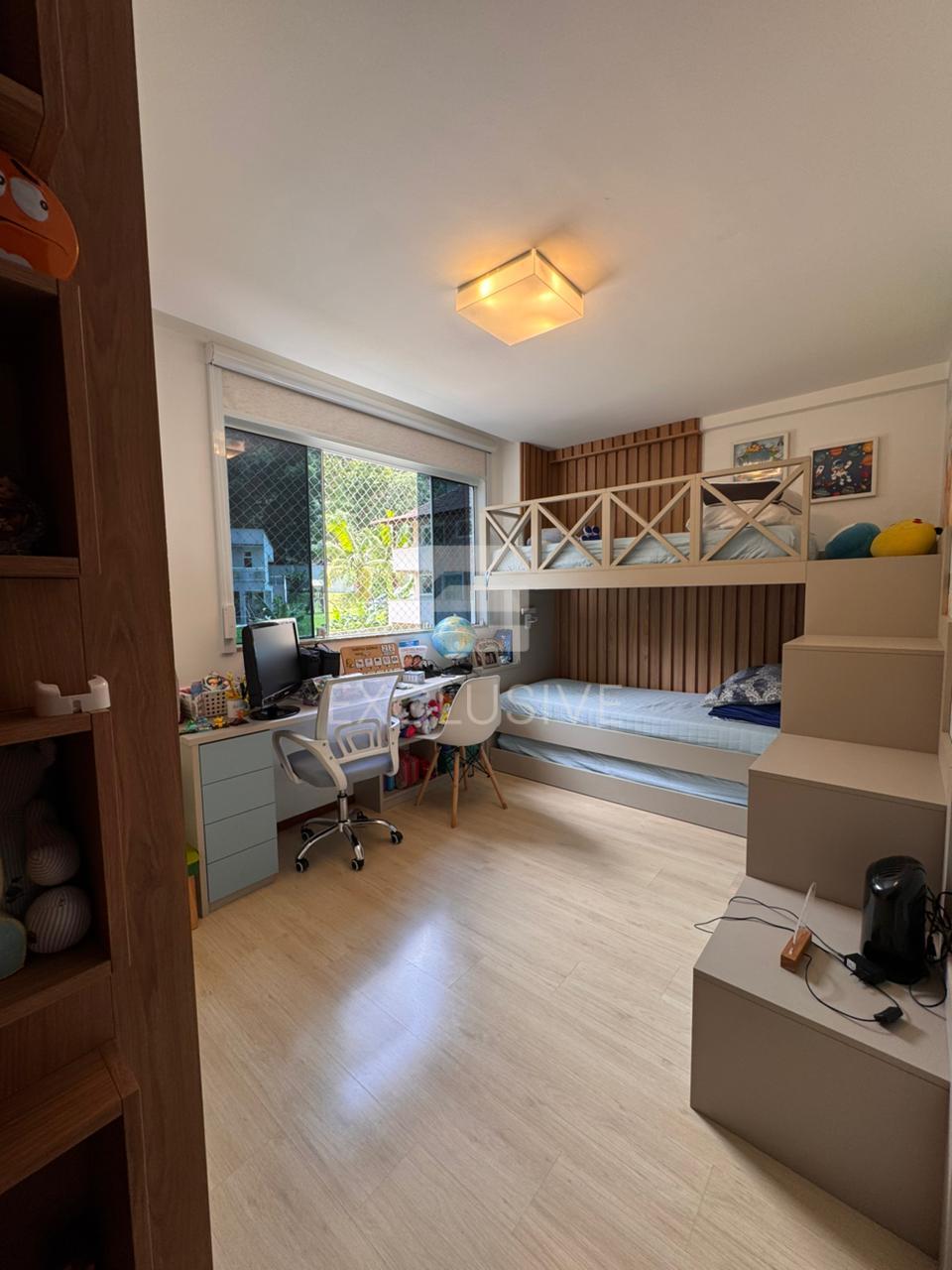 Casa com 3 dormit&oacute;rios &agrave; venda, 237 m&sup2; por R$ 1.700.000,00 - C&ocirc;nego - Nova Friburgo/RJ  Nova Friburgo - 