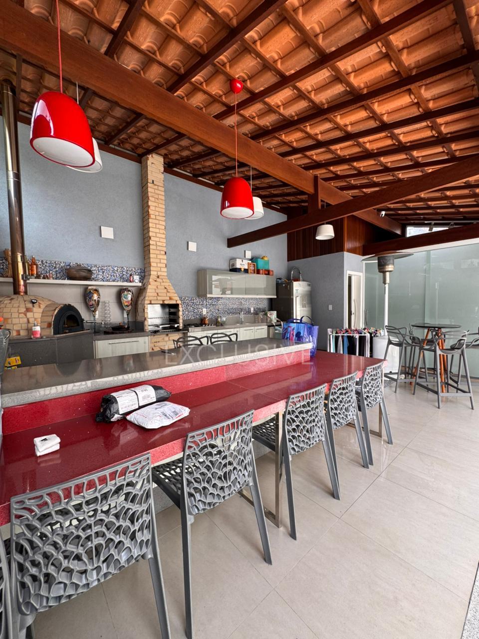 Casa com 3 dormit&oacute;rios &agrave; venda, 237 m&sup2; por R$ 1.700.000,00 - C&ocirc;nego - Nova Friburgo/RJ  Nova Friburgo - 