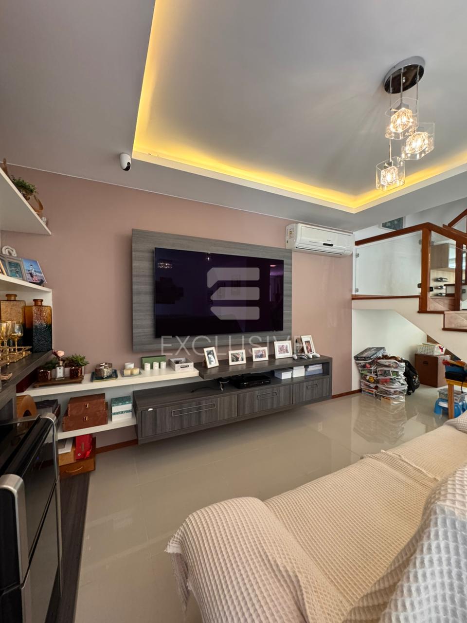 Casa com 3 dormit&oacute;rios &agrave; venda, 237 m&sup2; por R$ 1.700.000,00 - C&ocirc;nego - Nova Friburgo/RJ  Nova Friburgo - 