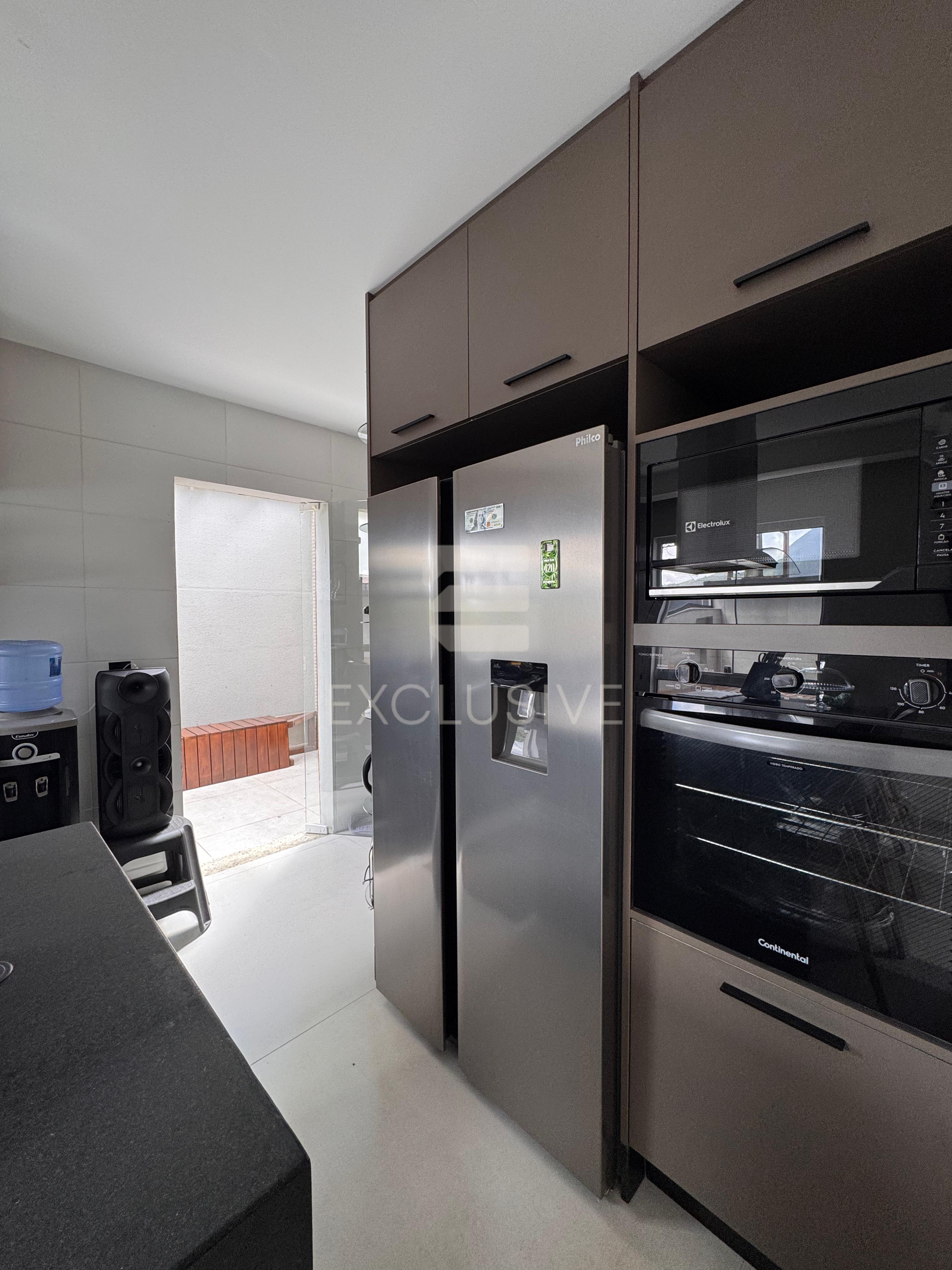 Casa com 2 dormit&oacute;rios &agrave; venda, 66 m&sup2; por R$ 590.000 - Sitio S&atilde;o Luiz - Nova Friburgo - RJ Estrada Mário Antônio Thurler Nova Friburgo - 